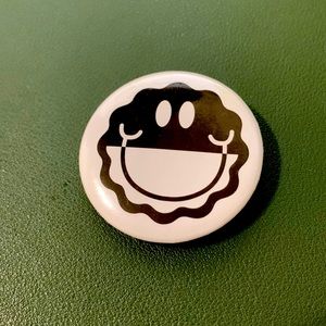 Bag pin black and white cartoon emoji smiley face sun